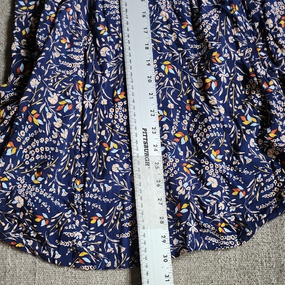 Maeve Anthropologie Navy Floral Peplum Blouse Size Small - Picture 11 of 13